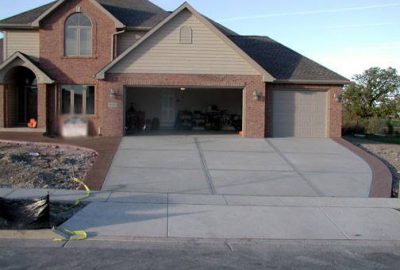 custom concrete driveway
